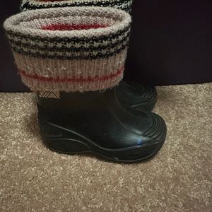 Size 25 Burberry rain boots